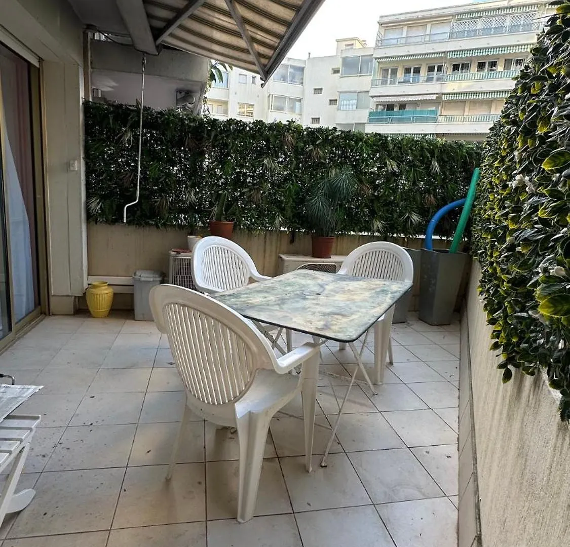 Paradou On The Beach, Amazing View, 3 Beds Antibes